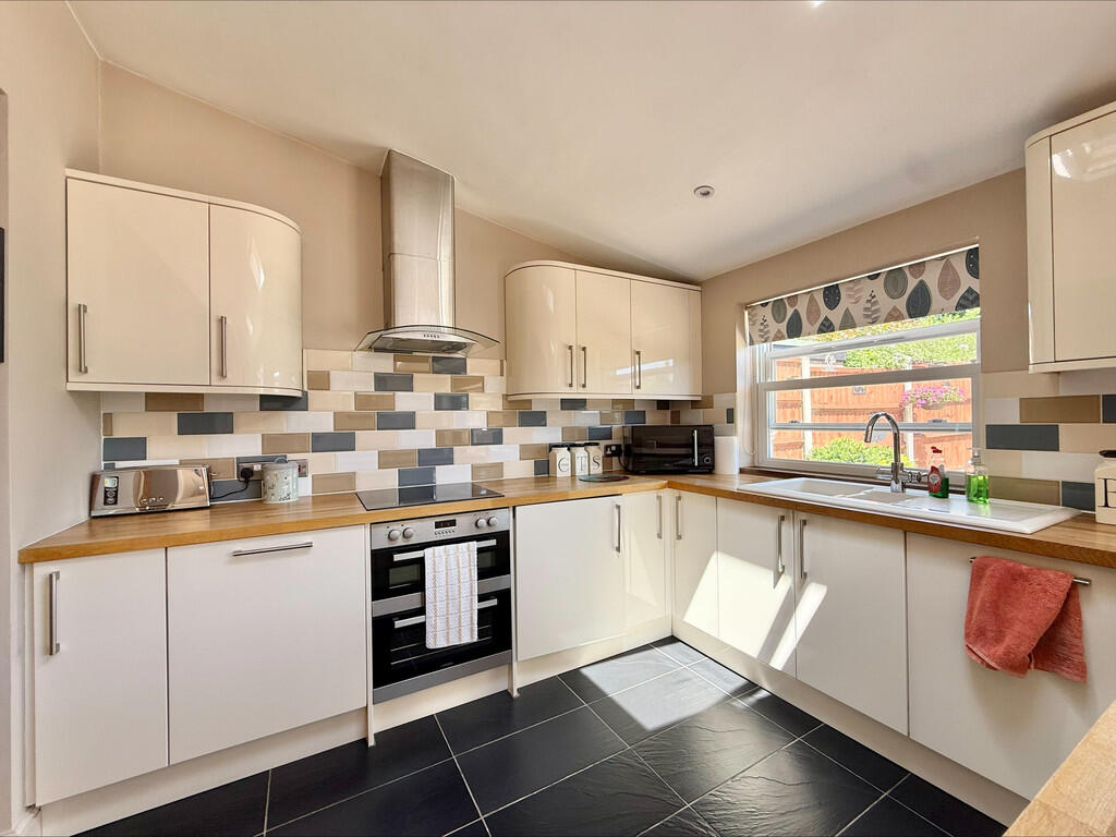 Stunning Home in Central Ormesby photo 4