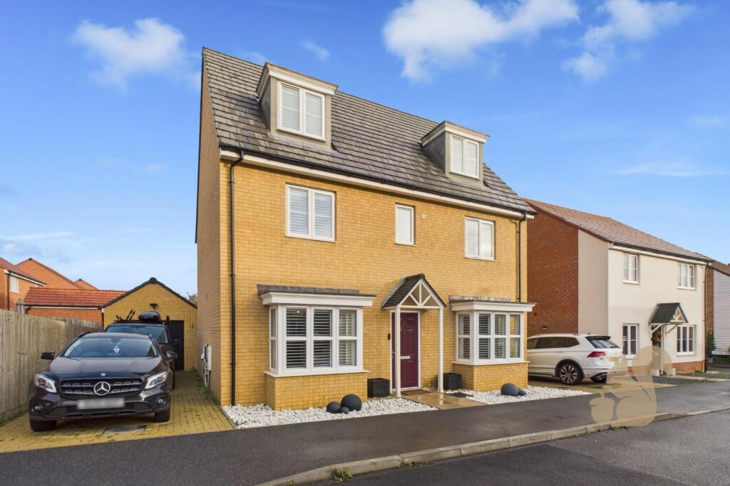 5-bed detached on Penguin Parade, Stanway, £575,000