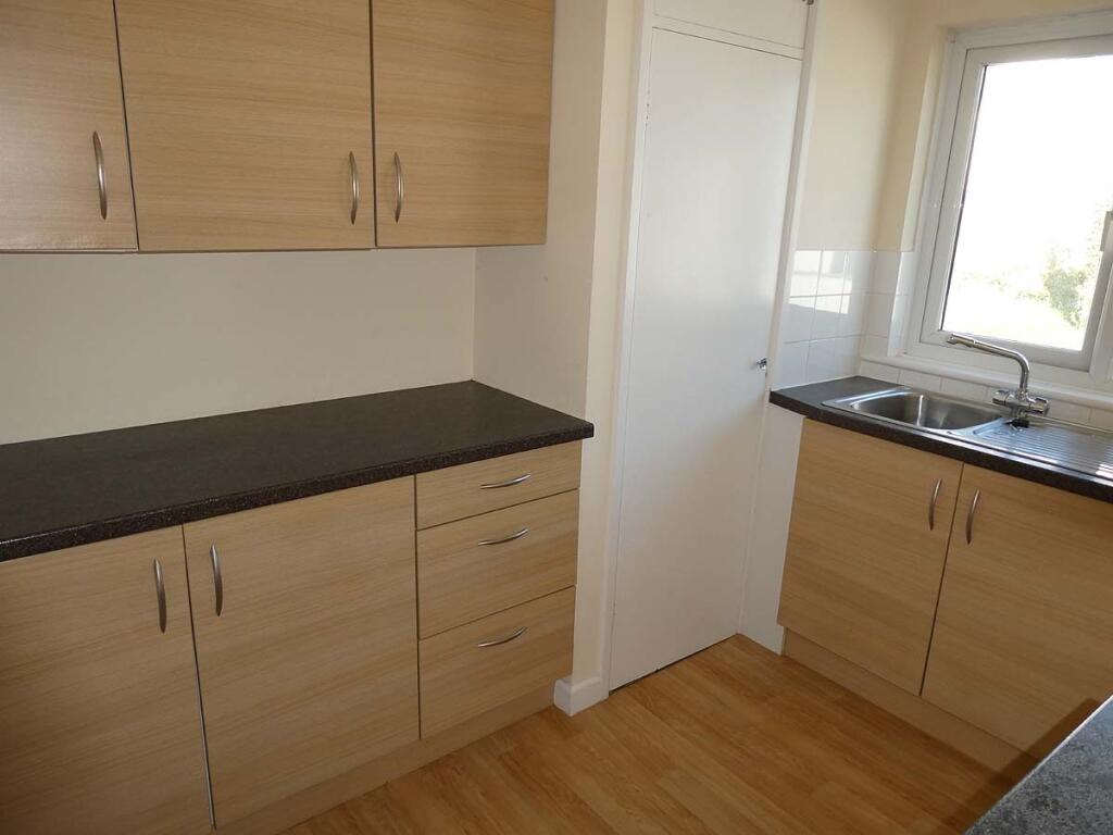 Apartment in Truro - More