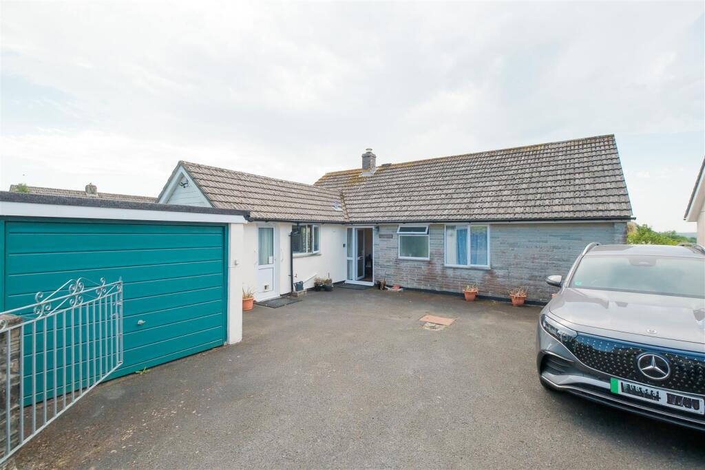 Pendean Drive, Liskeard photo 2