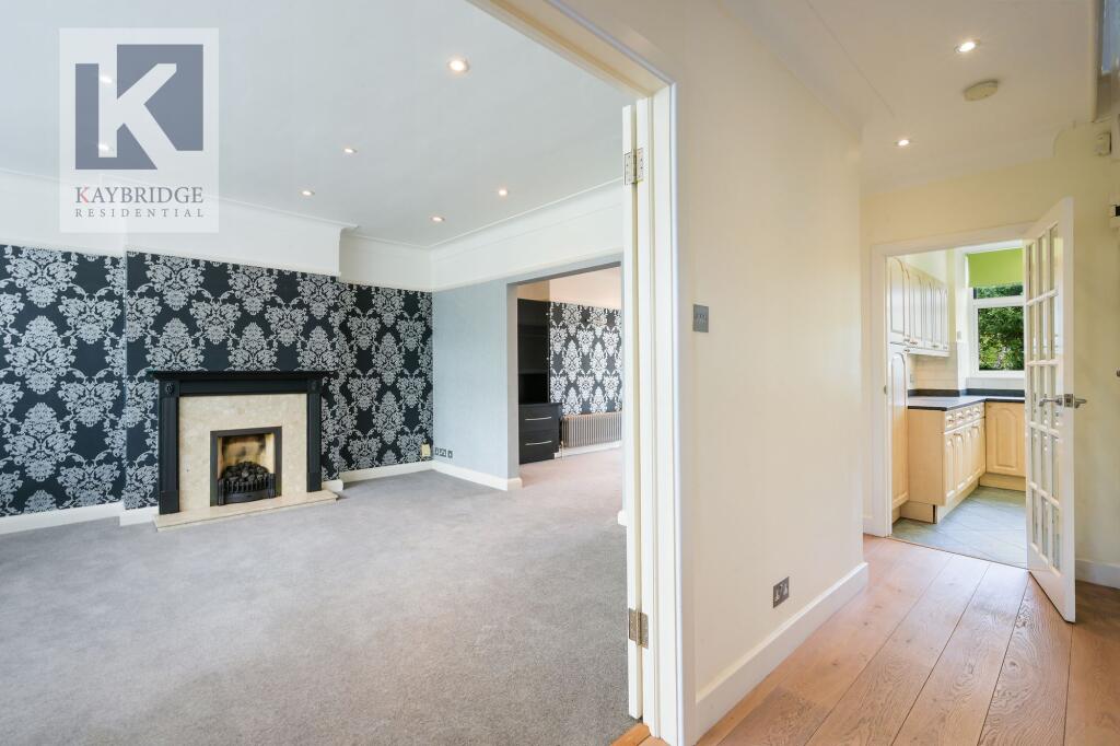 House in London, Old Malden - View 4