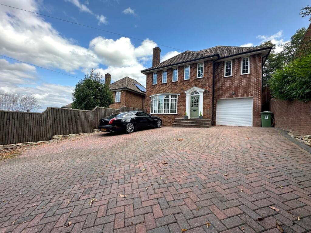 Main image of property: Chalk Hill, West End, Southampton, SO18 3BY