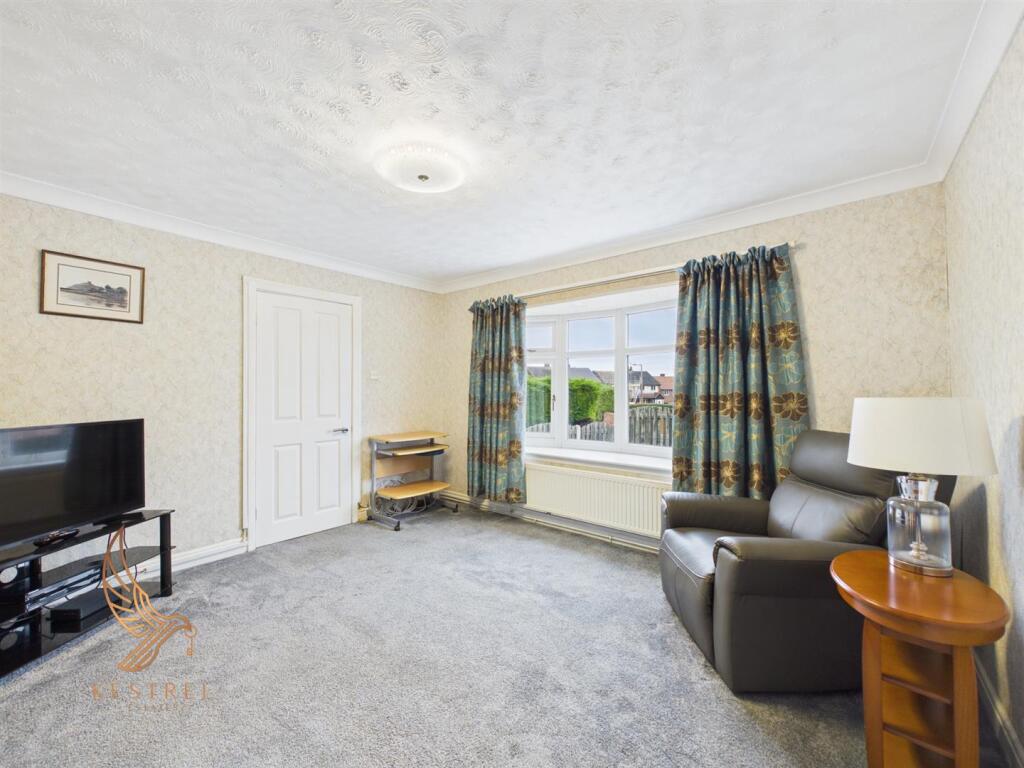 House in Doncaster, South Yorkshire - More