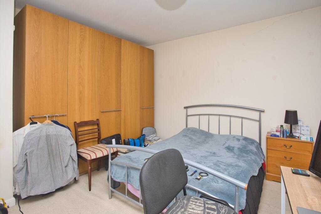 Apartment in Canterbury - More