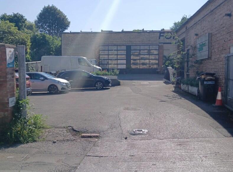 Photo 2
