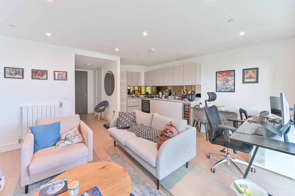 Apartment in London - More