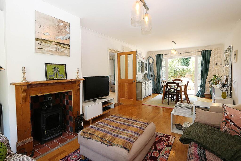 Whitchurch On Thames - Walk to Pangbourne shops, amenities, train station & highly regarded Whitchurch primary school - View 6