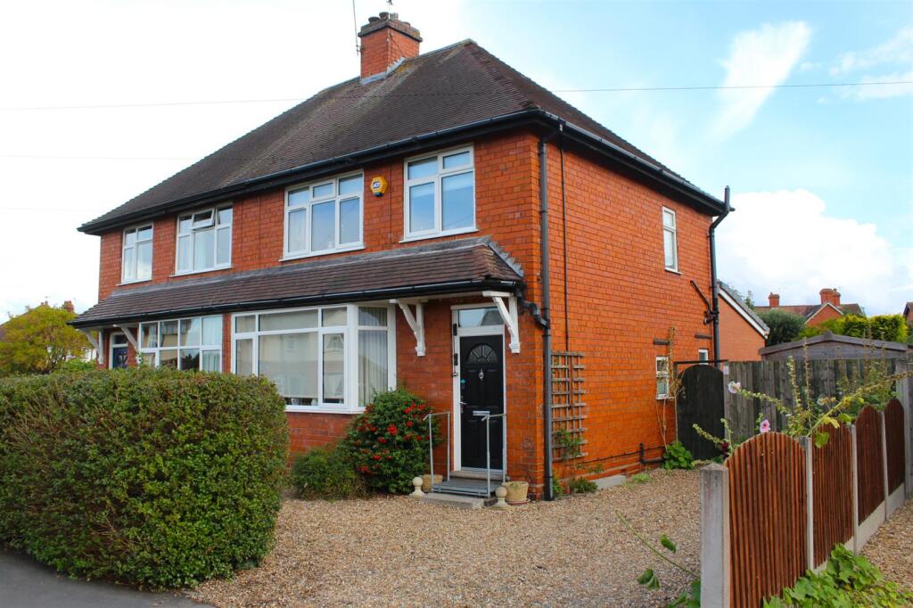 Main image of property: Avenue Road, Newport