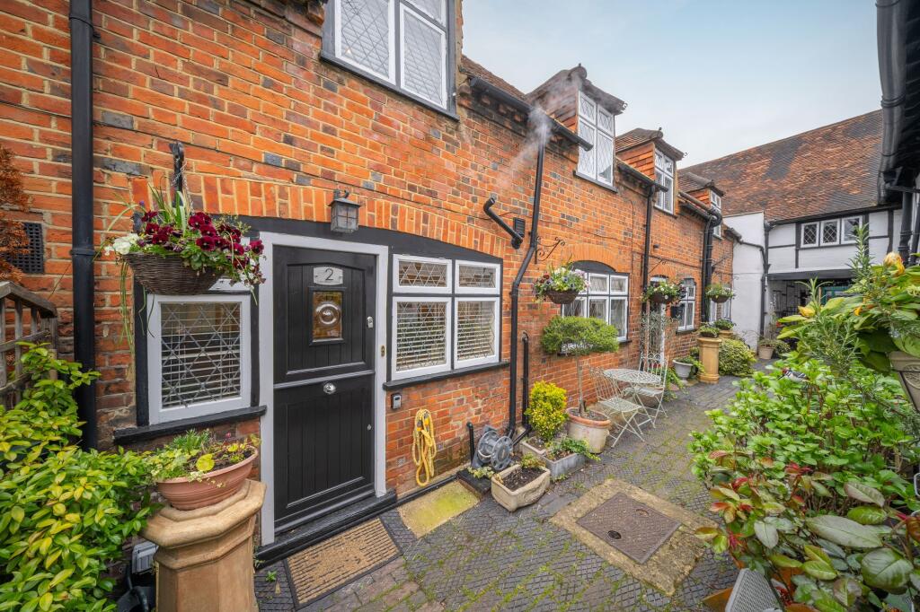 Main image of property: Turks Head Court, Eton