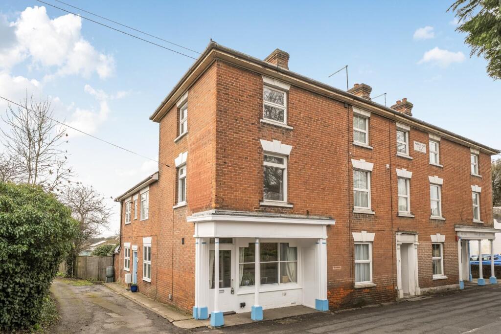 Main image of property: Tonbridge Road, Wateringbury, Maidstone
