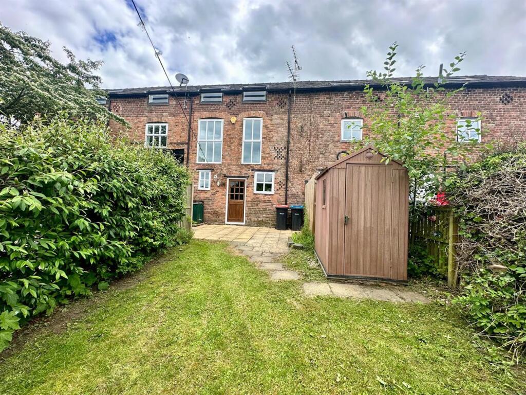 House in Crewe - View 2
