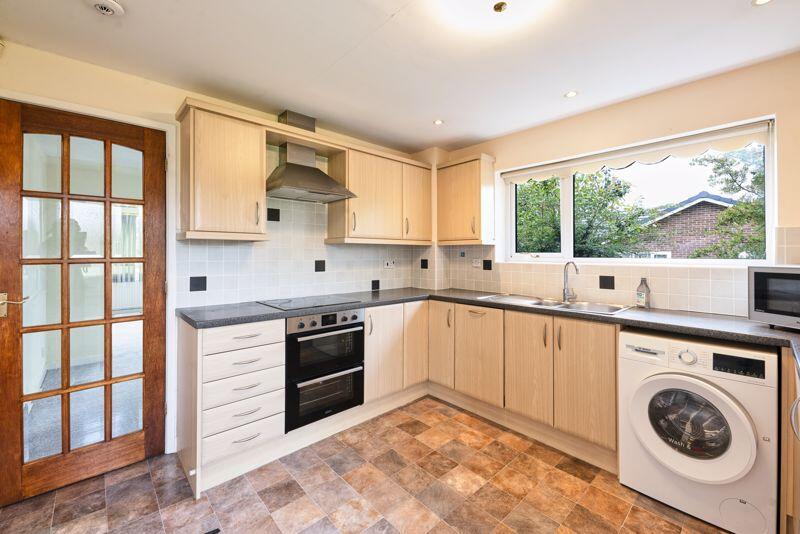 Wilkesley Avenue, Standish, Wigan photo 3