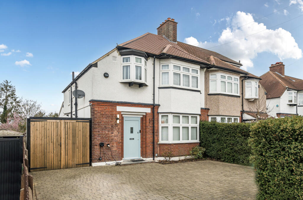 Main image of property: Kingshurst Road, London, SE12