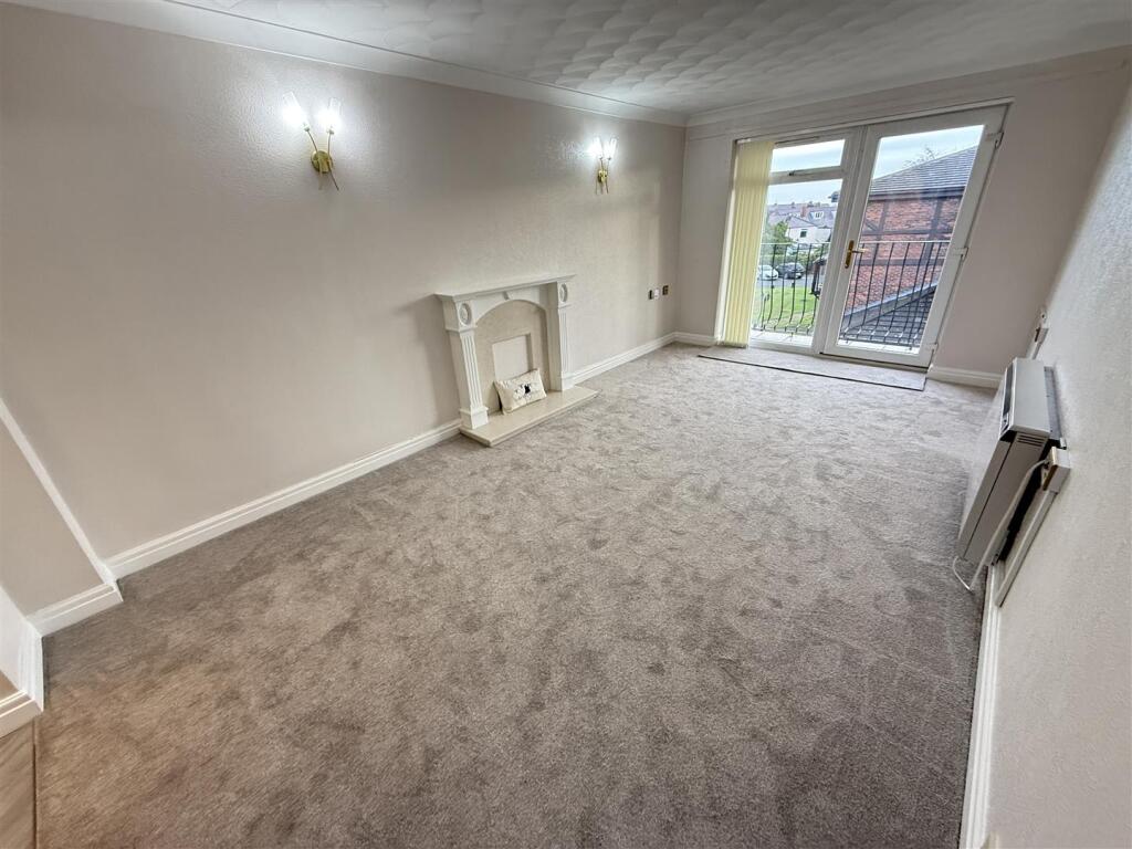 152 Pensby Road, Heswall photo 3