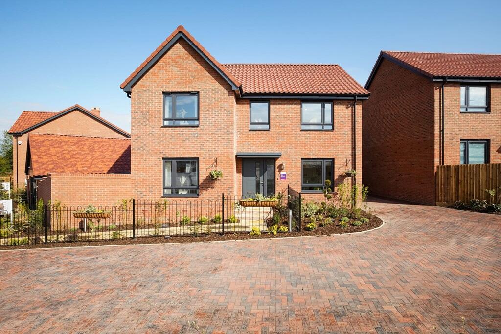 Main image of property: Norwich Road,
Claydon,
IP6 0NU