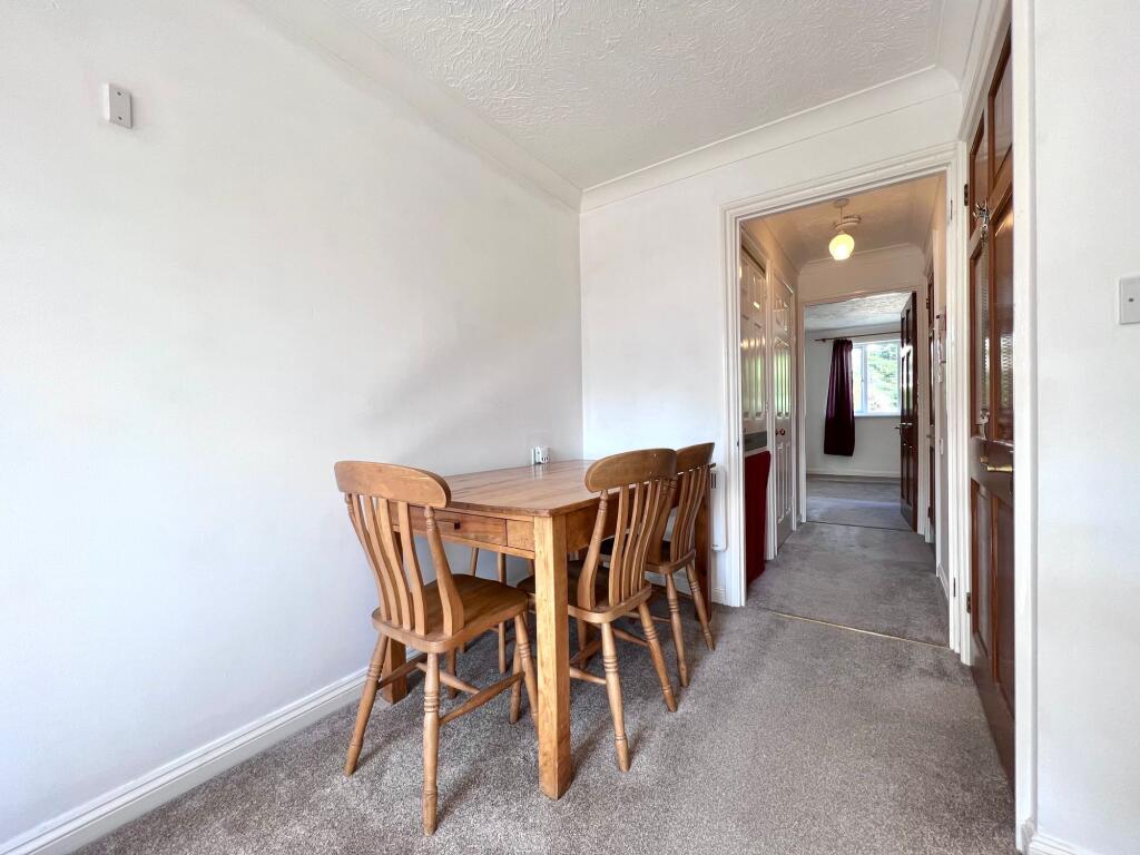 Apartment in Swindon - View 5