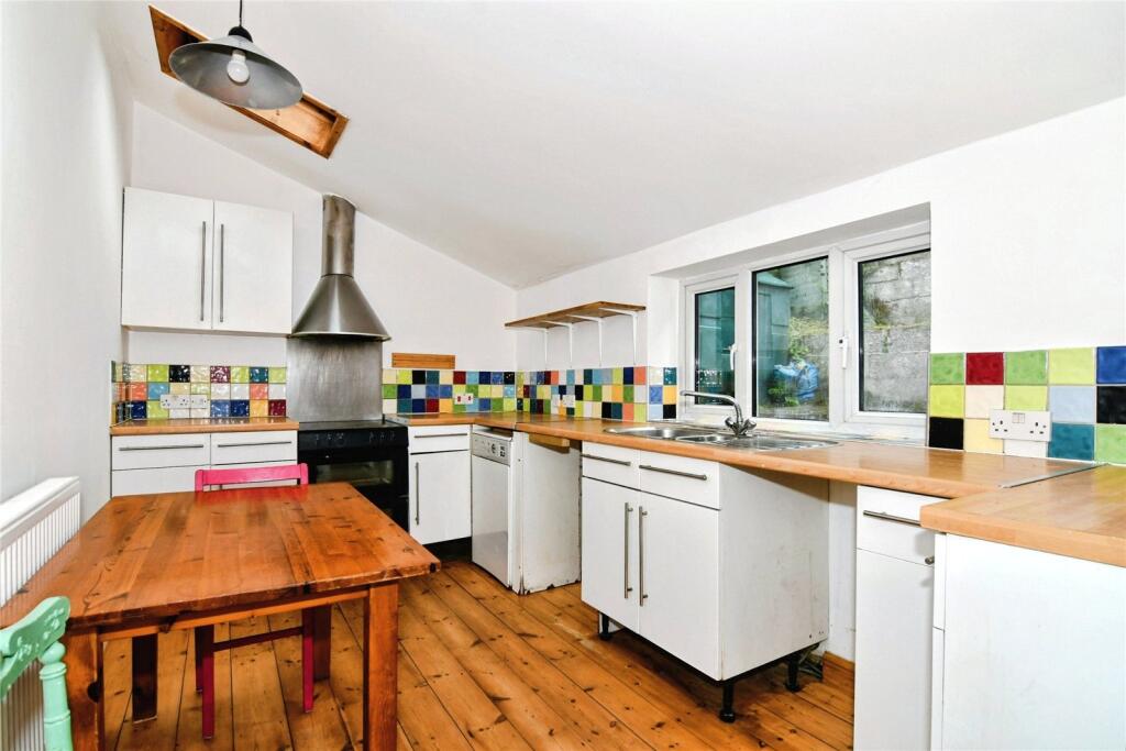 House in Plymouth, Camelford - View 4