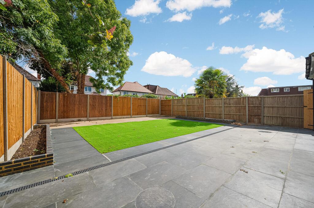 House in London - View 5