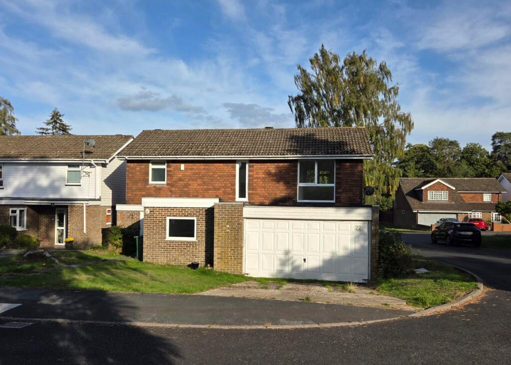 Main image of property: Spinis, Bracknell, Berkshire, RG12