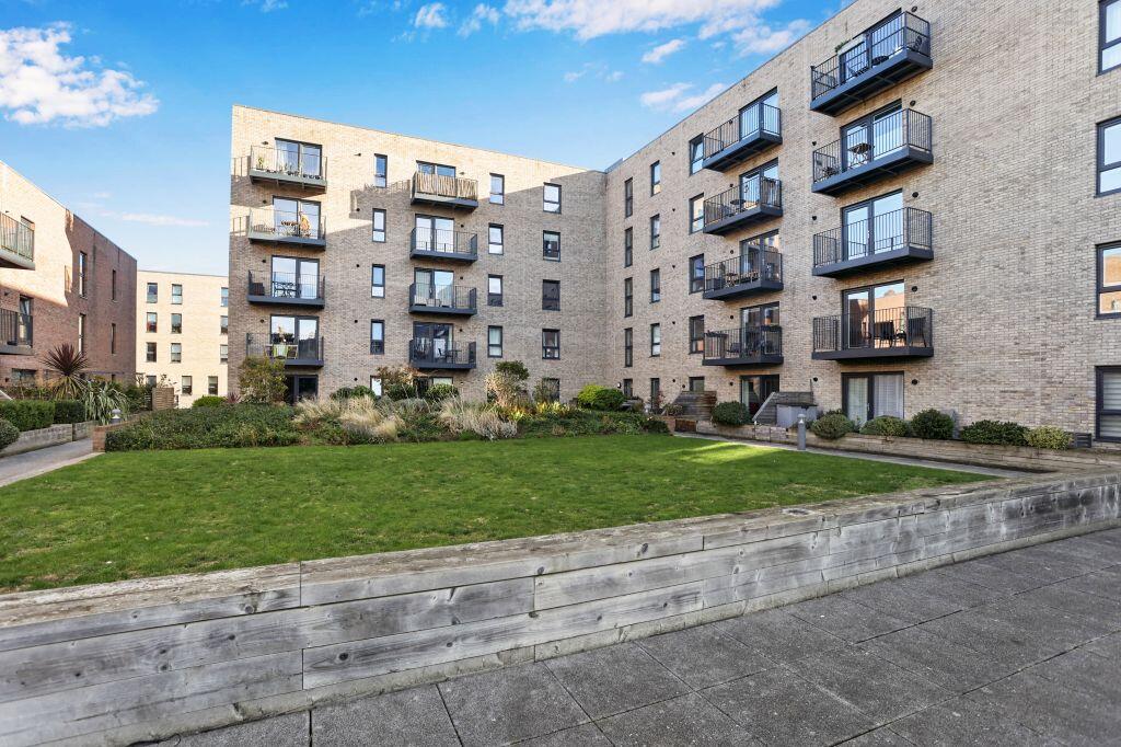 Main image of property: 24 (flat 4), Pillans Place, Leith, Edinburgh, EH6 7DE