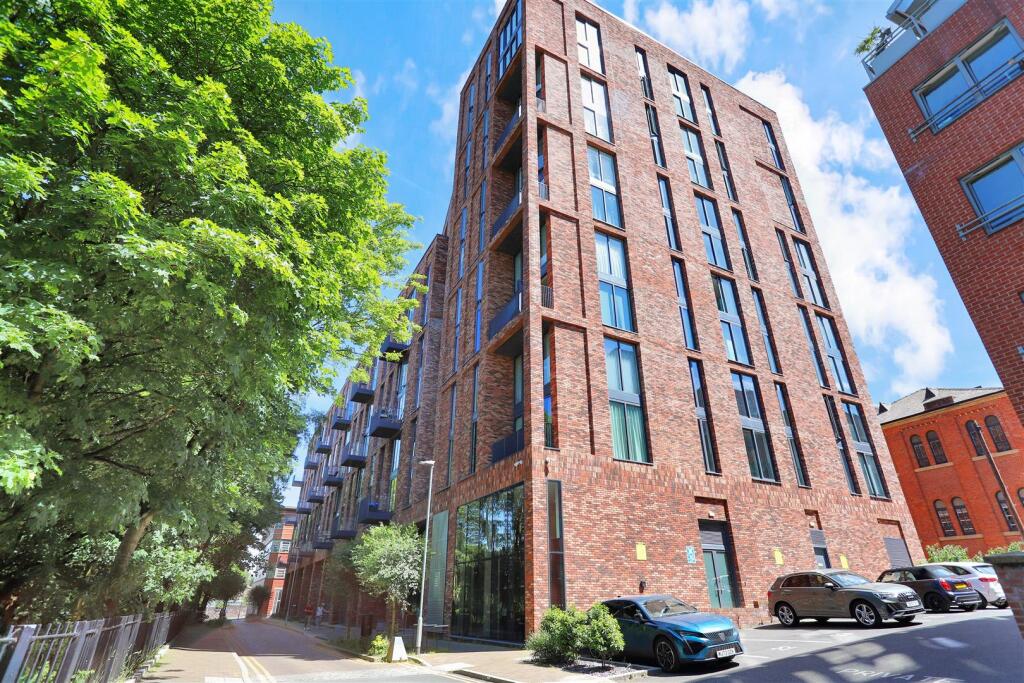 Main image of property: Mount Yard, M4