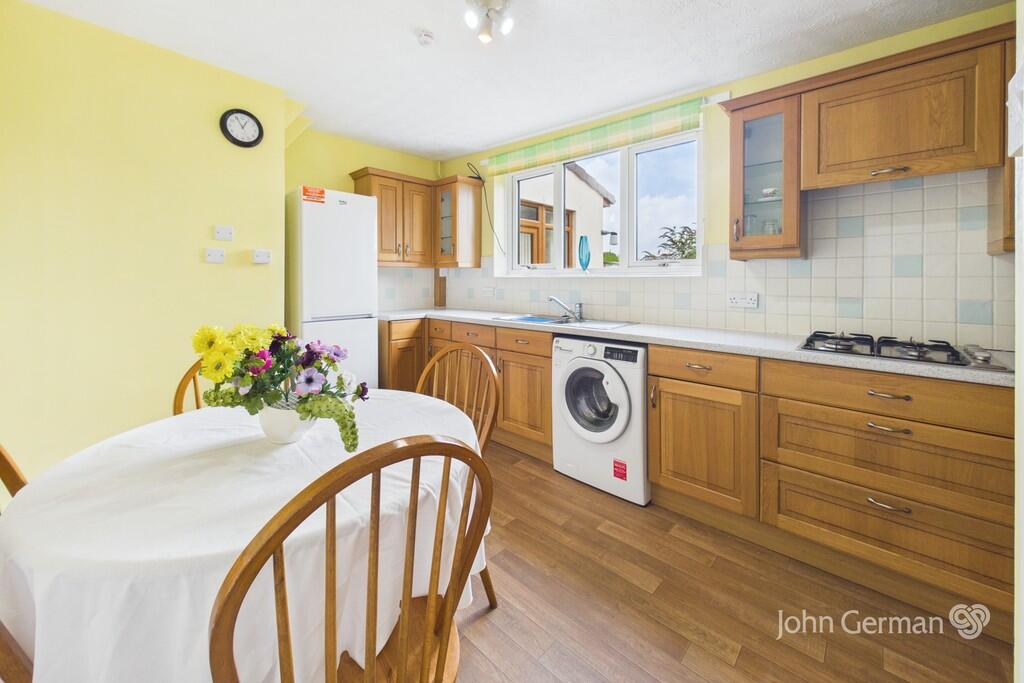 House in East Staffordshire, Uttoxeter - View 4
