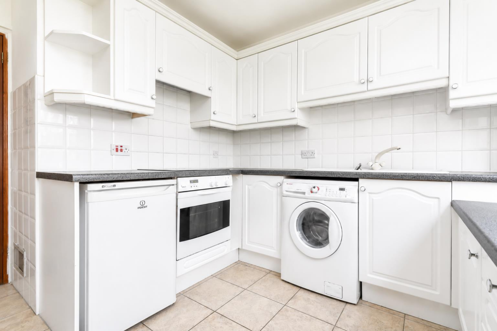 Apartment in Warwick, Cliff Hill - View 4