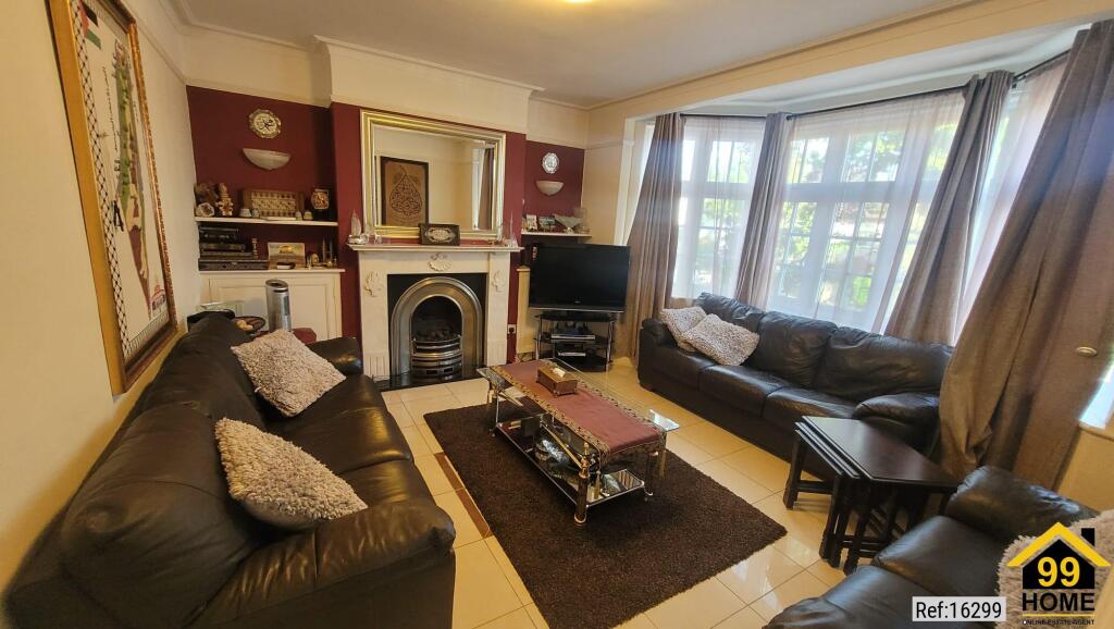 House in London - View 2