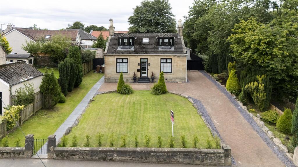 Station Road, Muirhead