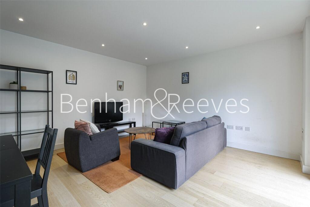 Main image of property: Duke of Wellington Avenue, London, SE18