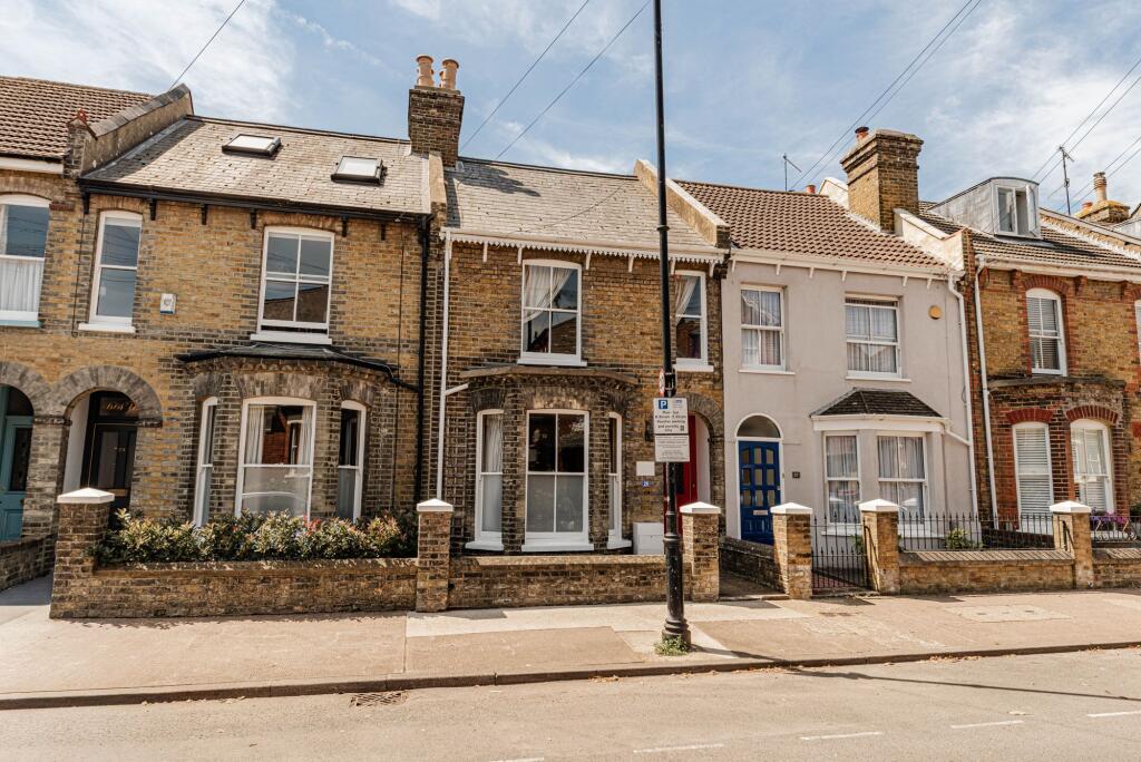 Main image of property: Stone Street, Faversham, ME13
