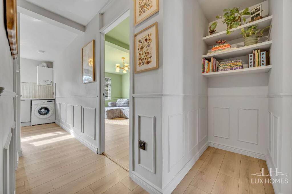 Apartment in Brentwood, Great Warley - More