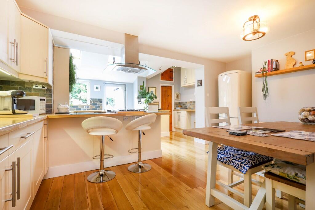House in East Hampshire, Liss - View 3