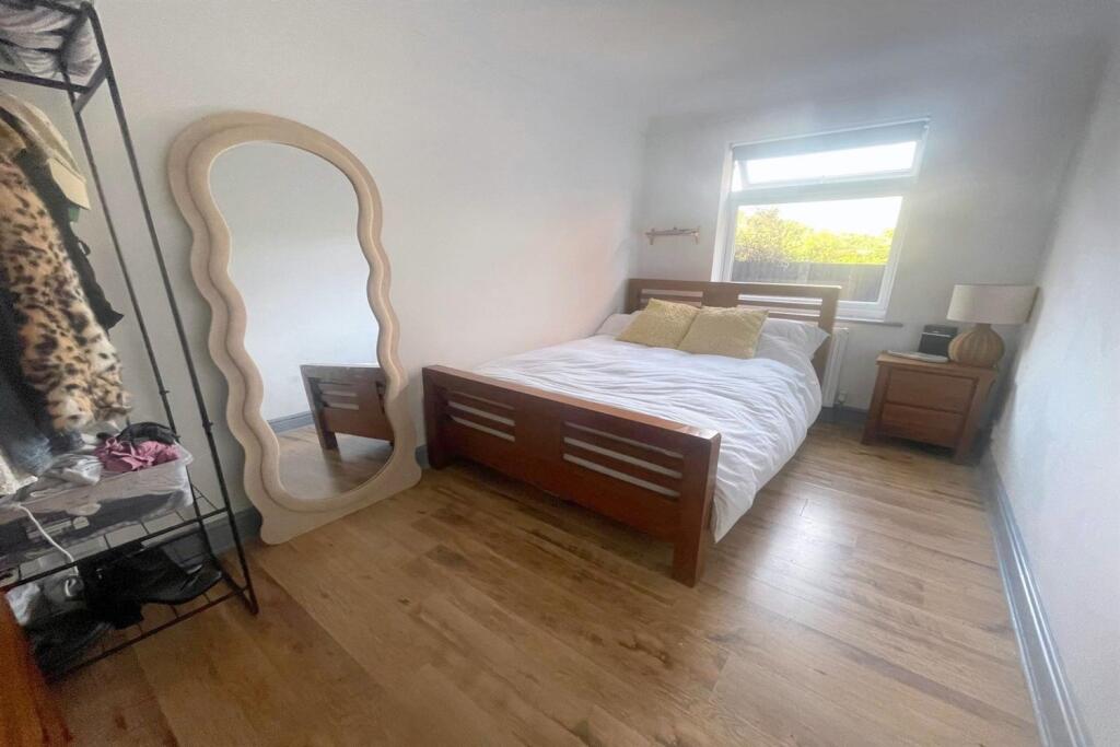 Apartment in Brighton - View 5