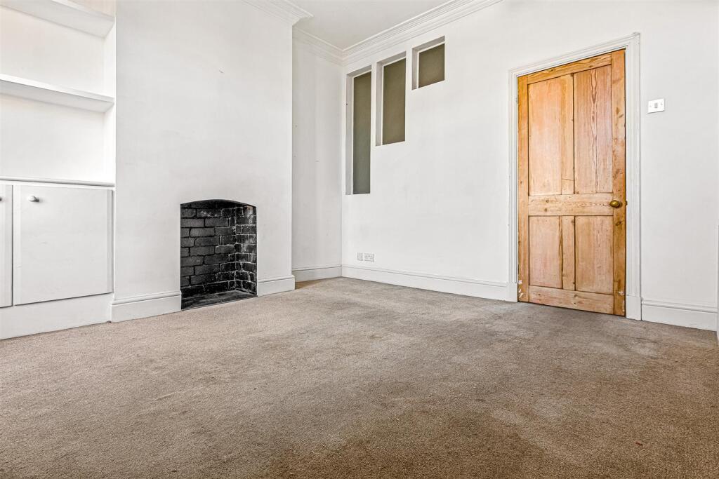 House in Leicester, City of Leicester - View 3