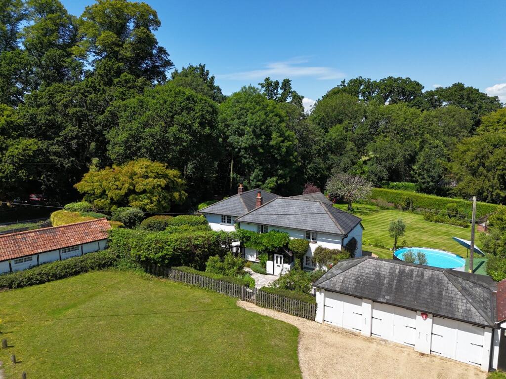 House in New Forest, Burley - View 2