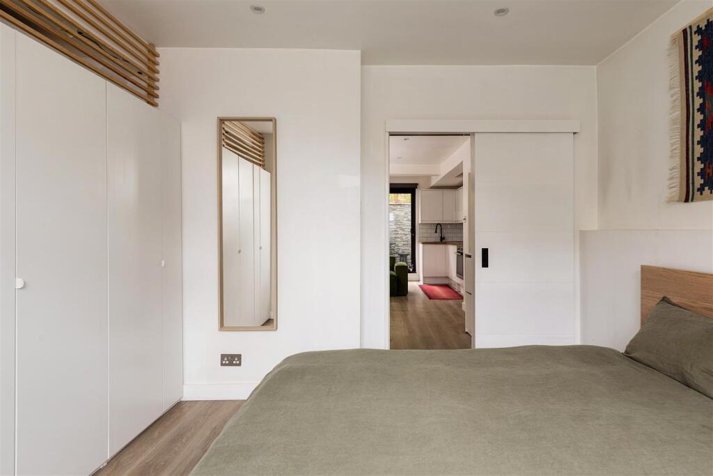 Apartment in London, Leyton - View 4