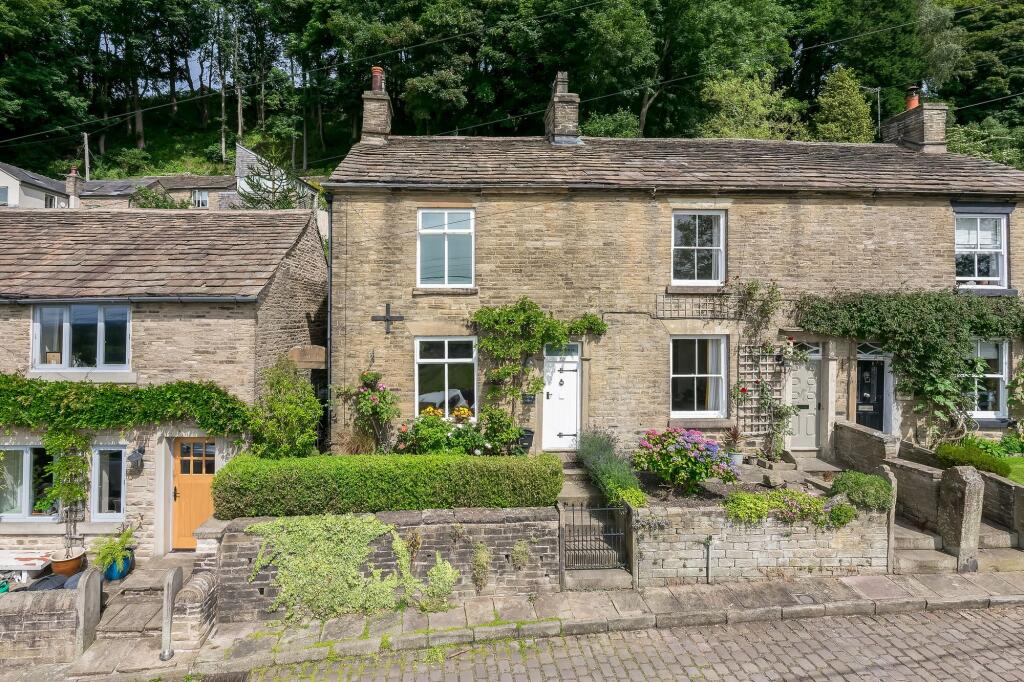 Main image of property: Foxglove Cottage, Higher Lane, Kerridge