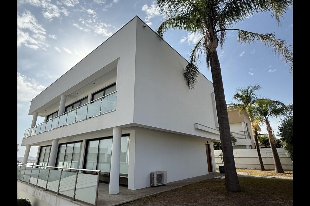 Main image of property: Aveiro, Oliveira de Azeméis