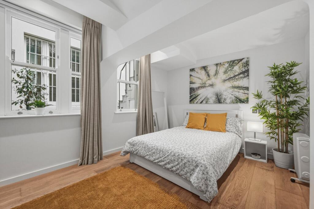 Apartment in London - View 5