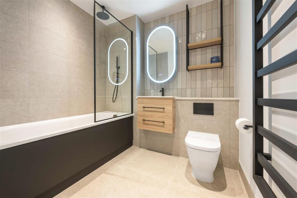 Additional image 16 of Glasswater Locks, Birmingham