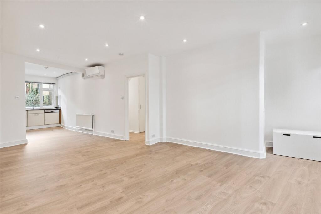 Main image of property: Kensington High Street,
High Street Kensington, W8