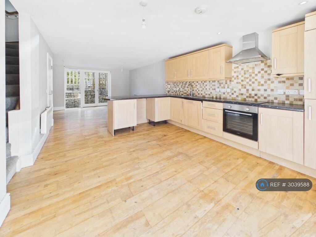 House in Truro - View 2