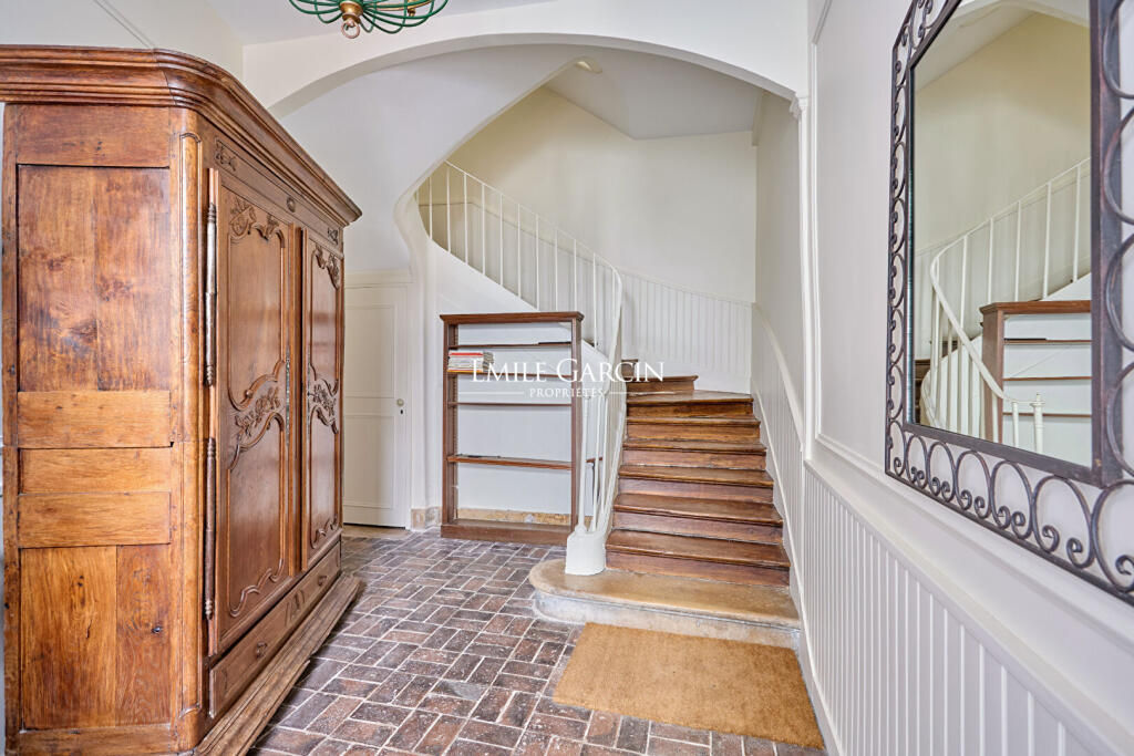 Main image of property: Paris-Isle of France, Yvelines, Versailles
