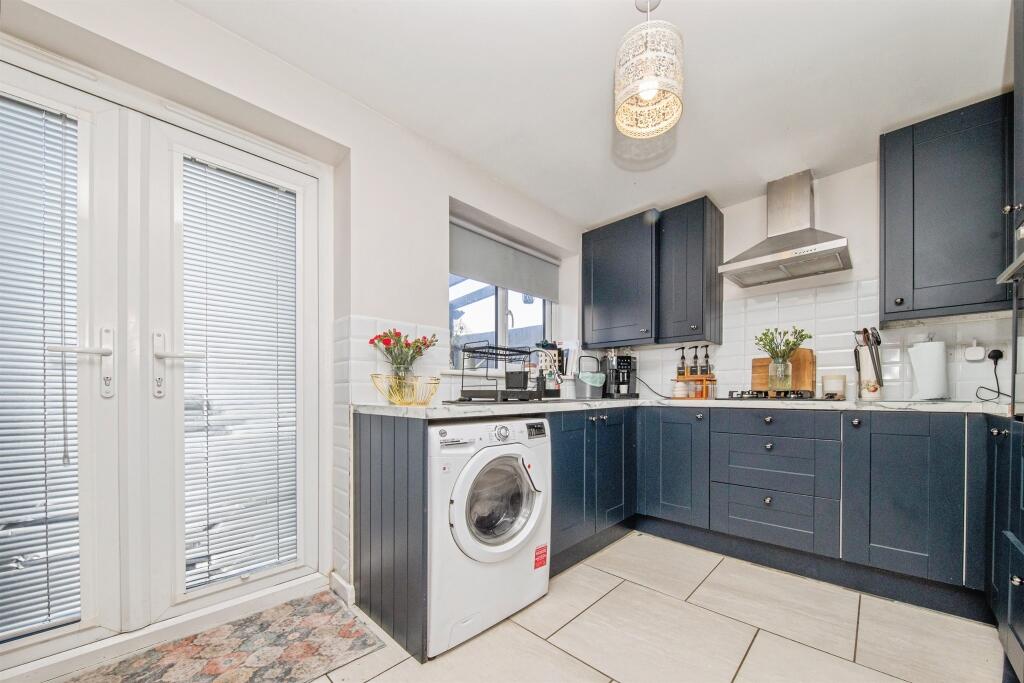 House in Mid Suffolk, Great Blakenham - More