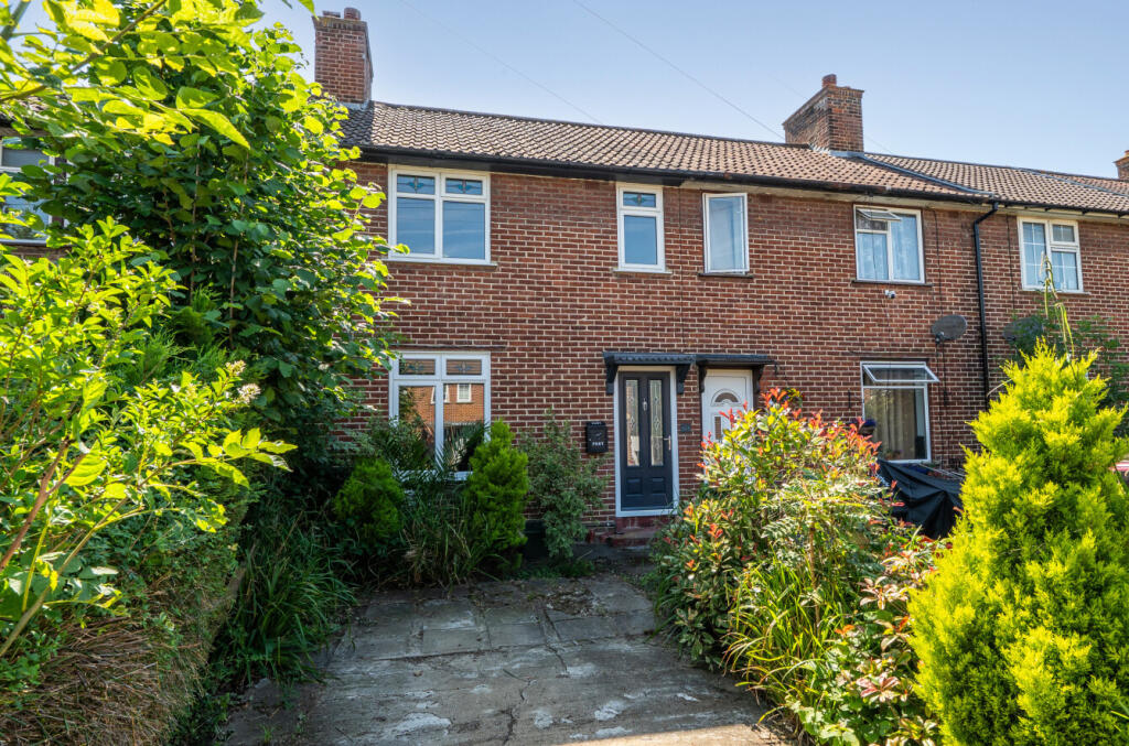Main image of property: Framlingham Crescent, Mottingham, London, SE9