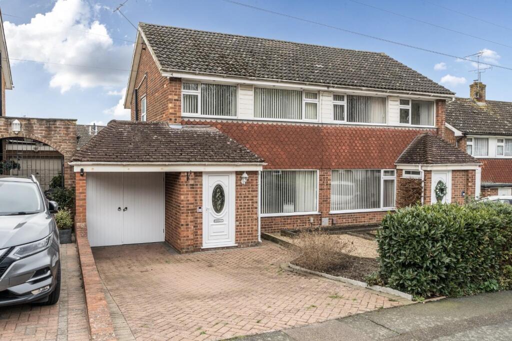 Main image of property: Cradlebridge Drive, Willesborough, Ashford TN24 0RG