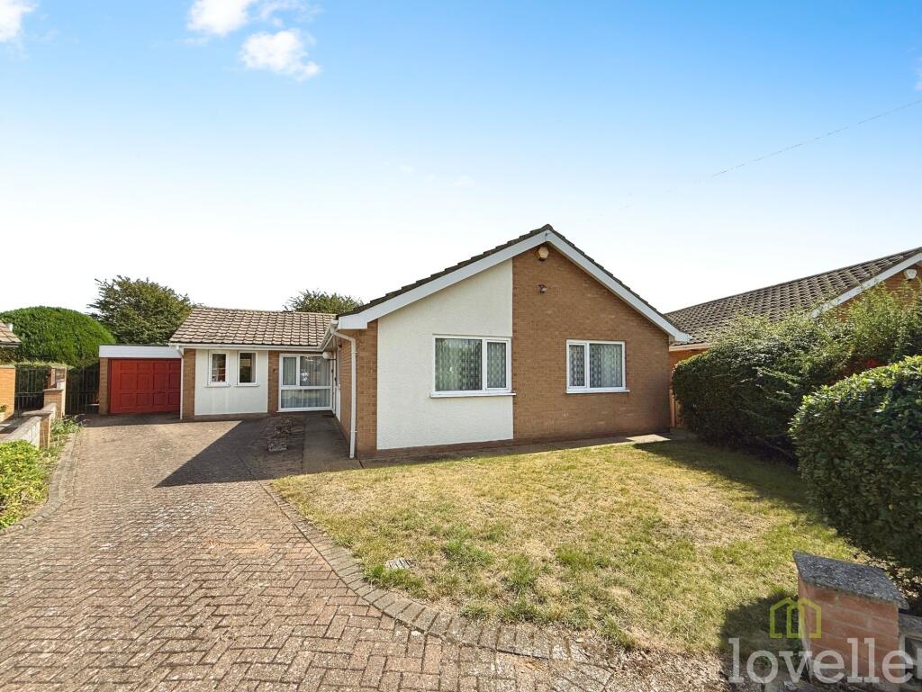 3-bed detached on Almond Court, Lincoln, LN6, £260,000