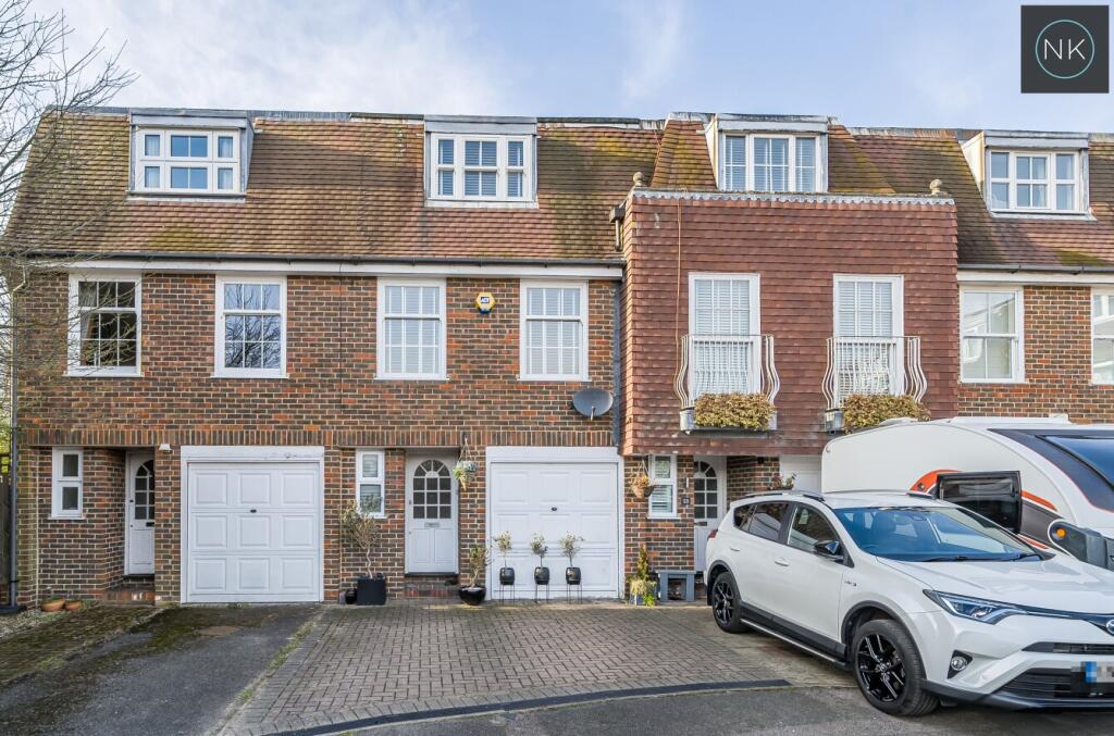 Main image of property: Wroths Path, Loughton, Essex, IG10 1SH