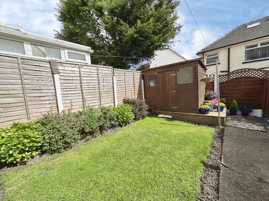 Beech Grove, Gomersal, BD19 photo 4
